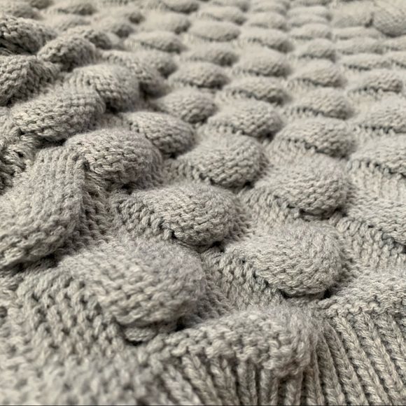 Cotton emporium scalloped textured turtleneck sweater large - Picture 2 of 6